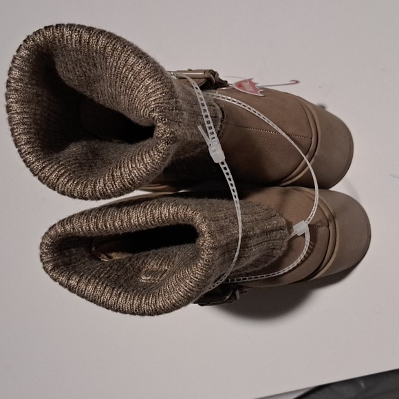 Blondo Roary Waterproof Bootie - Picture 6 of 9